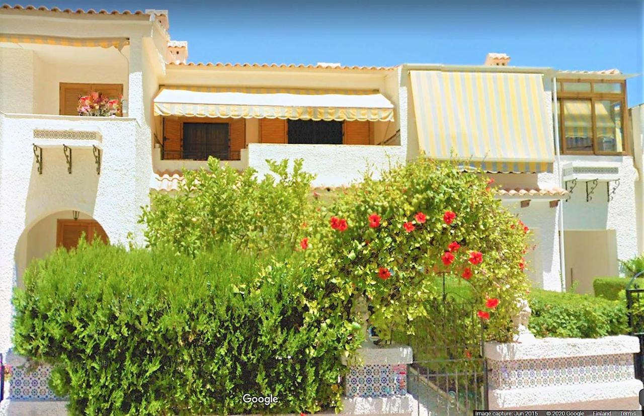 Cosy Bungalow Near Beach Torrevieja Exterior foto